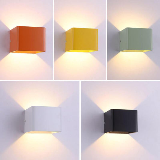 Lampe Murale Mini Carrée LED en Aluminium - Éclairez Votre Espace avec Élégance