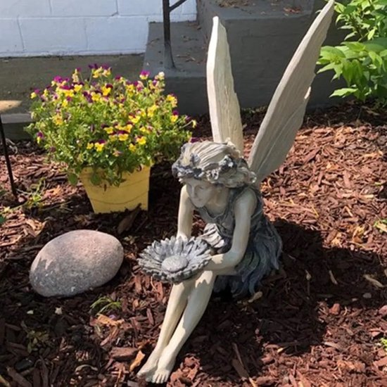 Fée Magique Assise - Élégante Décoration Artisanale pour Jardin
