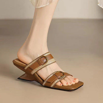 Luana – Sandales à talon compensé kaki avec ouvertures et bout ouvert