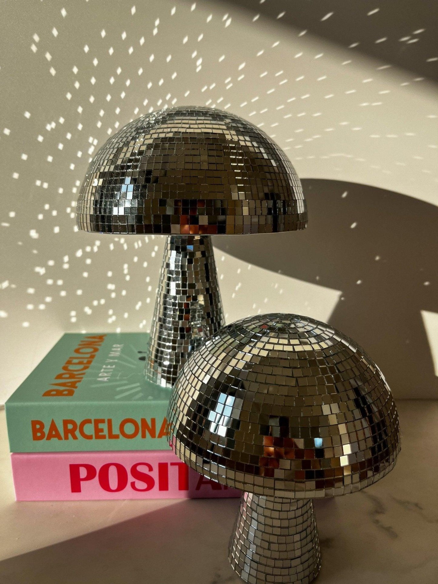 Boule à Facettes Champignon - Spectacle de Lumière Envoûtant