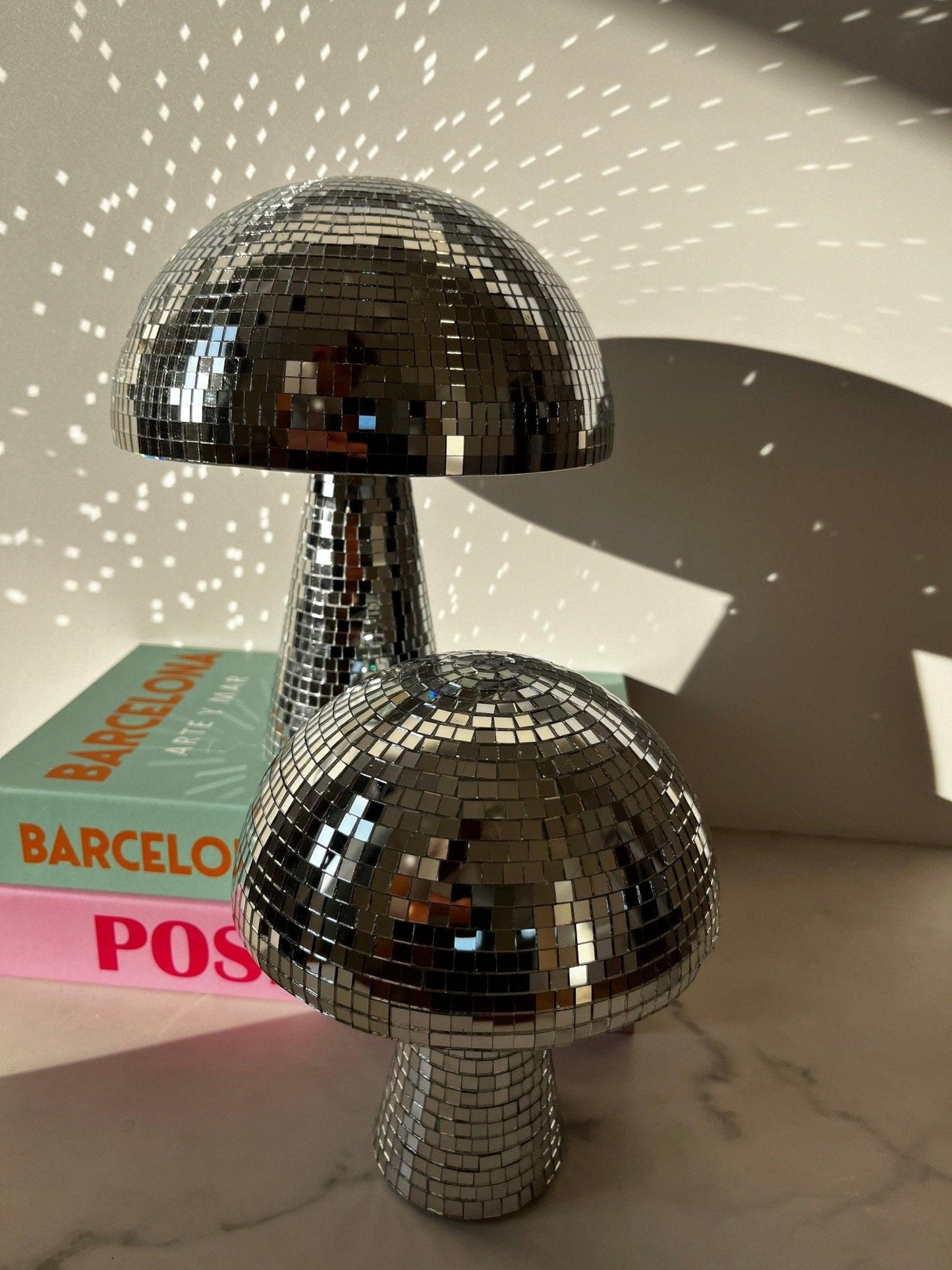 Boule à Facettes Champignon - Spectacle de Lumière Envoûtant