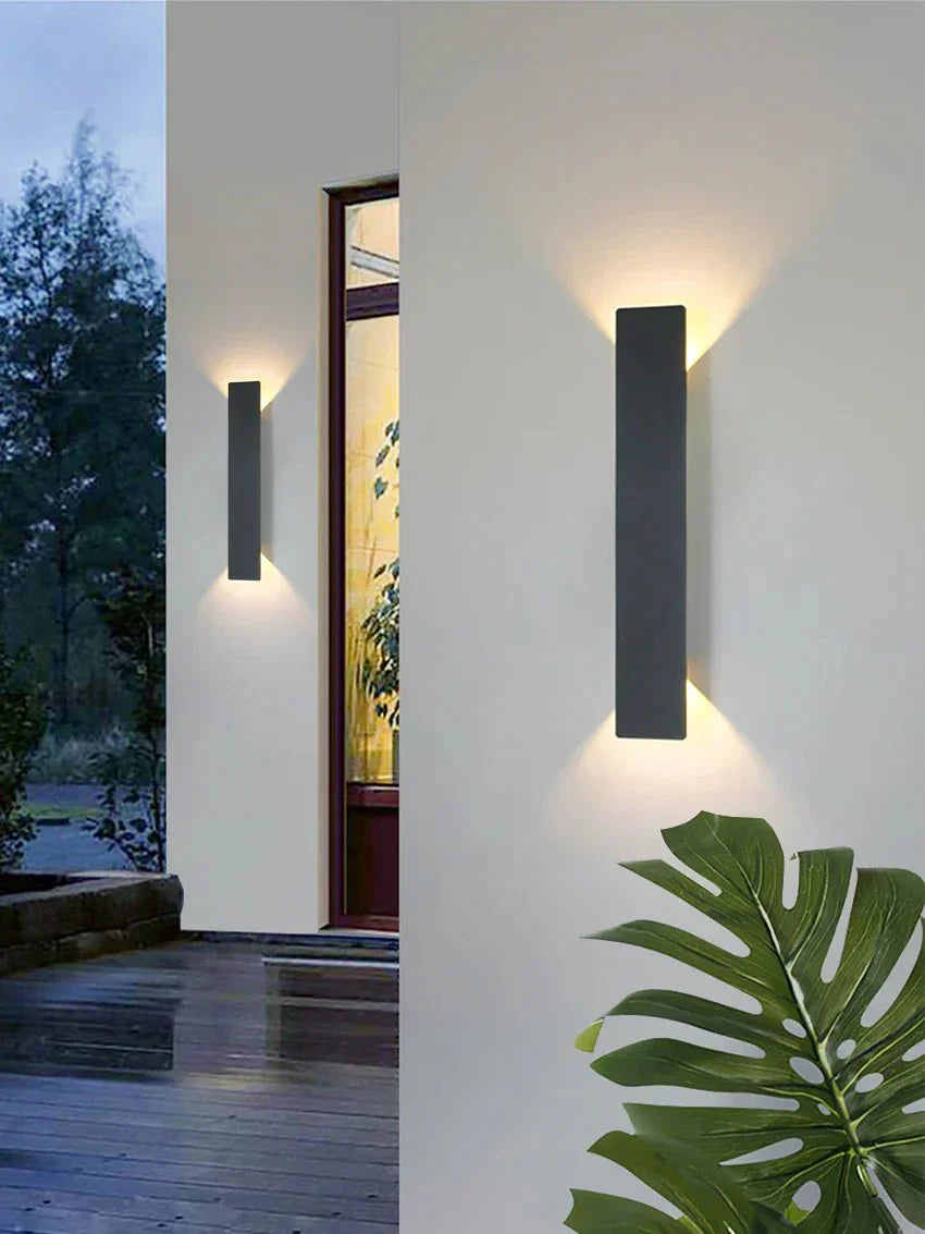 Applique Murale Extérieure DoubGlow - Éclairage Élégant et Écologique