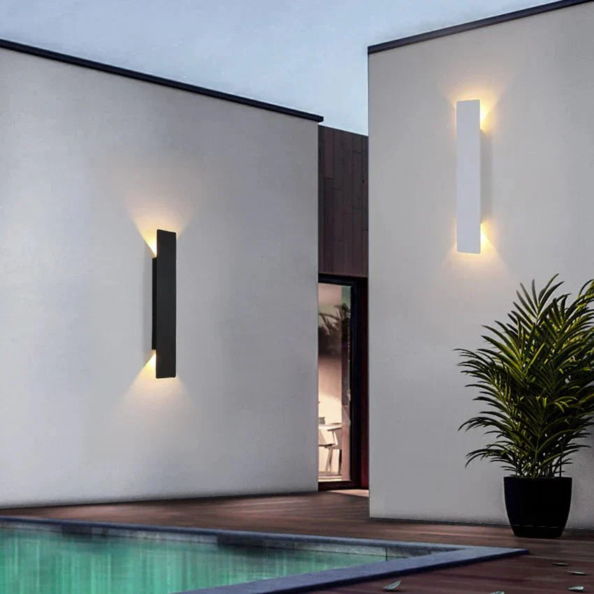 Applique Murale Extérieure DoubGlow - Éclairage Élégant et Écologique