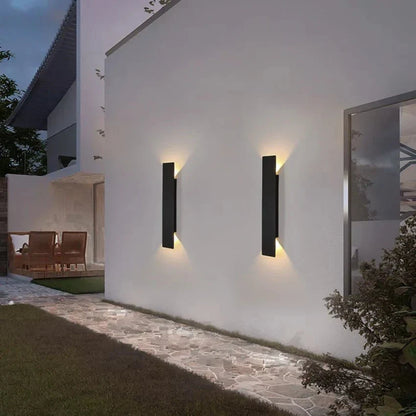 Applique Murale Extérieure DoubGlow - Éclairage Élégant et Écologique